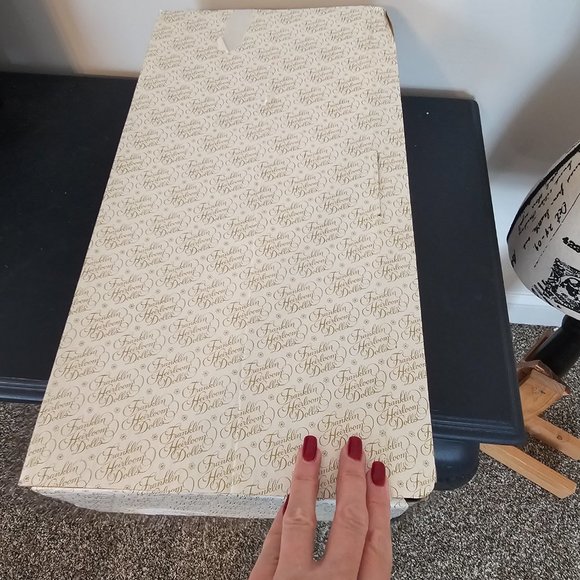 NIB Franklin Heirloom Dolls Dorothy Wizard of Oz with Toto Ruby Red Shoes Basket - Picture 9 of 11